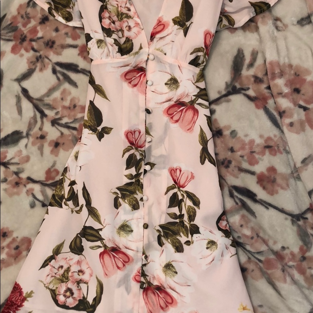 Dress - Picture 2 of 4